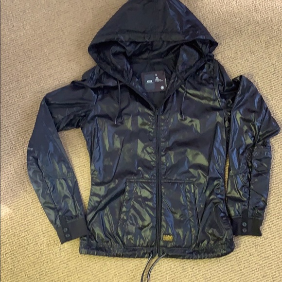 GStar - Picture 1 of 1